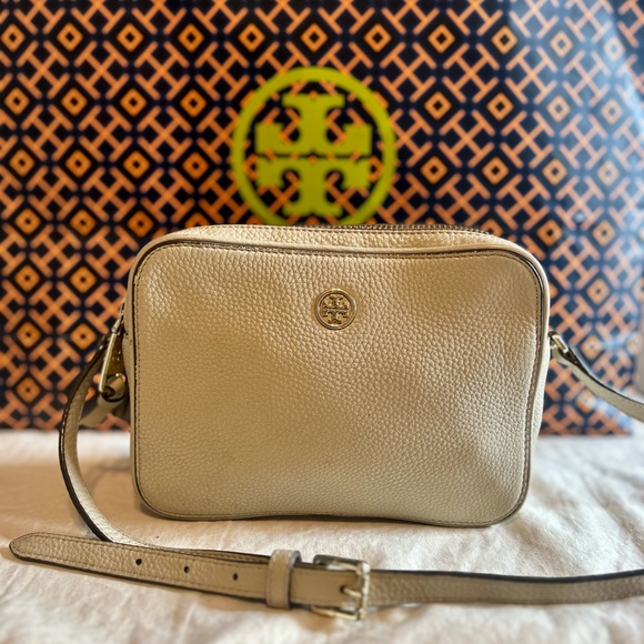 Tory Burch Handbags - Tory Burch Robinson Double-Zip crossbody